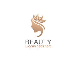 Beauty woman hair salon gold gradient logo design. luxury natural feminine beauty logo template