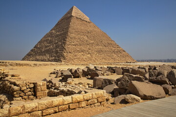 Fototapeta na wymiar Chephren-Pyramide in Giza,Egypt,Africa 