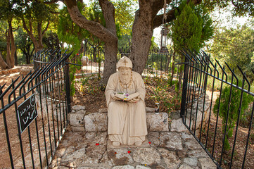 Statue des hl. Charbel, Aannaya, Libanon