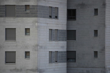 Fotografia arquitectonica de edificios grises