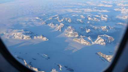  Snow mountains near the north pole