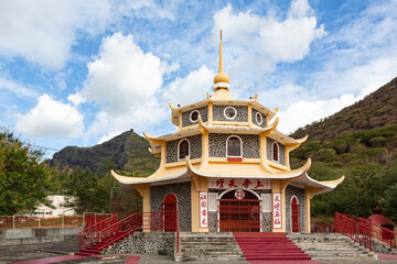 Tien Tan Chinese Pagoda in Port Louis, Mauritius - obrazy, fototapety, plakaty