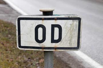 Verkehrszeichen kennzeichnet Ortsdurchfahrt