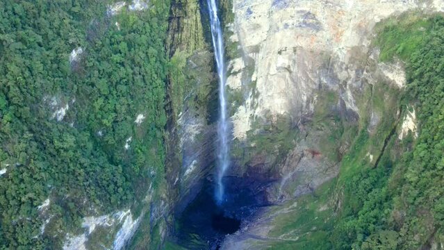The best of Peru: De Gocta Waterfall in Amazonas - Bongar&aacute;