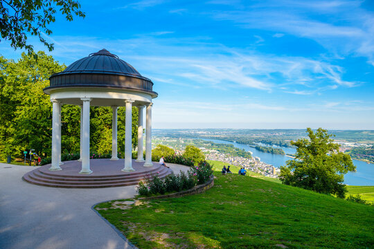 Niederwaldtempel rotunda located in the Niederwald near Ruedesheim am Rhein Rhine, Rudesheim, Rheingau-Taunus-Kreis, Darmstadt, Hessen, Germany