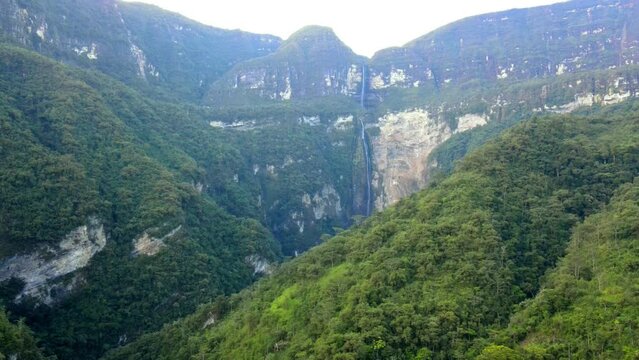 The best of Peru: De Gocta Waterfall in Amazonas - Bongar&aacute;