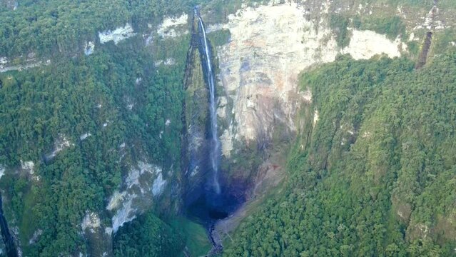 The best of Peru: De Gocta Waterfall in Amazonas - Bongar&aacute;