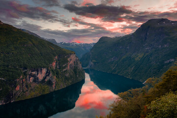 Fototapety na wymiar - Fototapeta24.pl