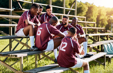 Obraz premium Rugby, break and team of sports men talking, relax and share ideas for training at a field. Fitness, friends and man group discuss game strategy before match, workout and planning practice in huddle