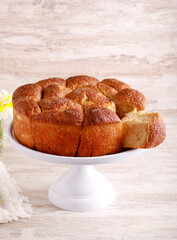 Cinnamon monkey bread