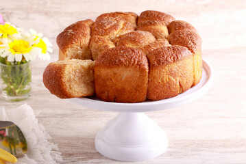 Cinnamon monkey bread