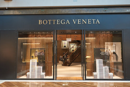 SINGAPORE - NOVEMBER 08, 2015: entrance to Bottega Veneta store in The Shoppes at Marina Bay Sands shopping mall.