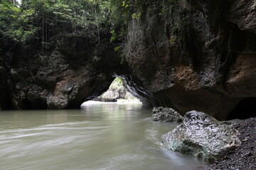 Naklejka na ściany i meble Sohoton-Natur-Brücke-Nationalpark in Basey, Provinz Samar, Philippinen