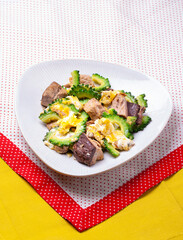 なまり節とゴーヤの炒め物