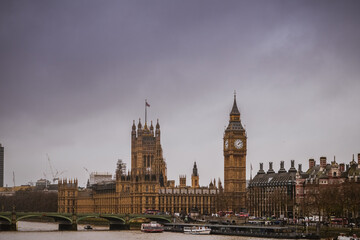 Obraz na płótnie Canvas houses of parliament and big ben