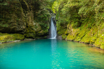 にこ淵の仁淀ブルー