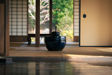 火鉢のある風景