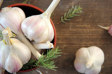 Fresh garlic on a wooden board
