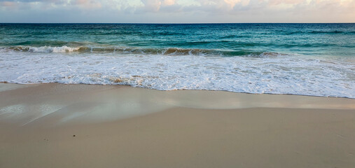 Maxwell beach Barbados, turquoise sea, white sand and palm trees
