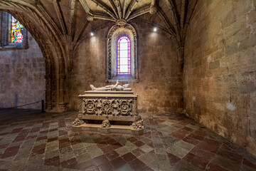 Fototapeta premium Tomb of Luis de Camoes. Jeronimos Monastery church (Mosteiro dos Jeronimos). Belem, Lisbon, Portugal