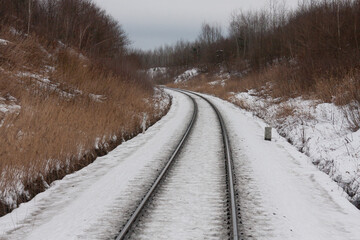 Tor kolejowy zimą
