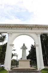 Fototapeta premium Padre Pio-Schrein in San Pedro, Santo Tomas, Provinz Batangas, Philippinen
