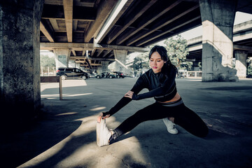Fototapeta premium asian sports women