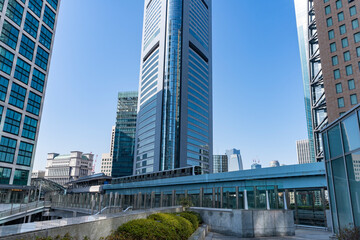 東京汐留の高層ビル群の風景