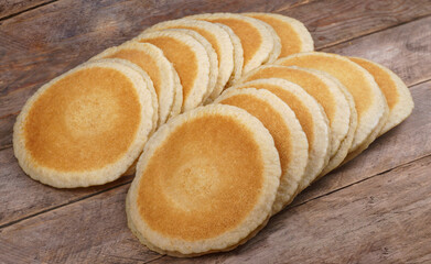 Qatayef bread, Traditional Arabic Ramadan Sweets