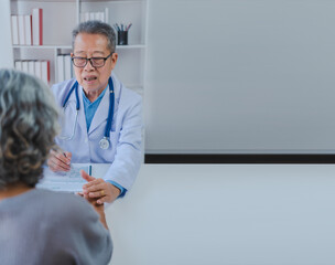 Elderly medical asian people with patient, Physical check-ups and encouragement for treatment of rheumatism and cancer The concept of health insurance for the elderly and health care