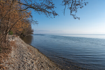 la plage d'Allaman au bord du lac L&eacute;man