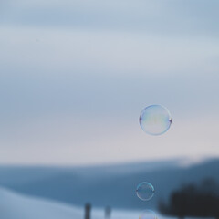 阿寒湖の冬のシャボン玉