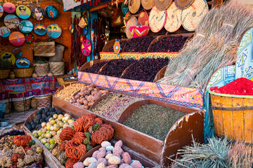 Egiptian Spices and Herbs at Traditional Arab Oriental Bazaar at Nubian Village. Aswan. Egypt. Africa. - obrazy, fototapety, plakaty
