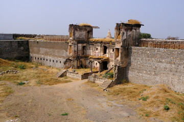 30 Jan 2023, The village of Wathar Nimbalkar had nine such castles built by Naik Nimbalkar. Its ruins are a clear indication of the castle's size when it was at its peak, despite having few room left.