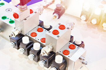 Sectional hydraulic valve