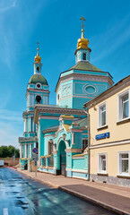 View of the Church of the Life-Giving Trinity in Serebryaniky and the bell tower, built in 1781, Serebryanichesky lane, Moscow - 573624010