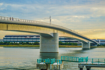 Obraz premium 多摩川スカイブリッジと夕景