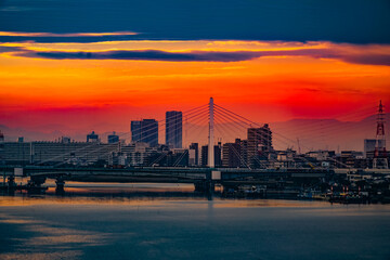 Obraz premium 多摩川スカイブリッジから見える夕景