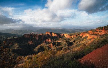 Obraz premium sunset over the Medulas in León, Spain