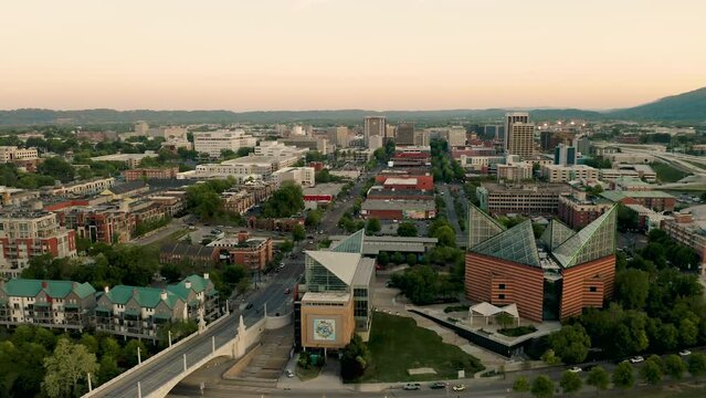 Aerial 4K Drone Video Over the Tennessee River Looking into Downtown Chattanooga on a Beautiful Spring Evening