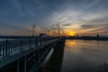 Sonnenuntergang in Mainz am Rhein