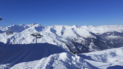 vue sur les aiguilles d'Arves