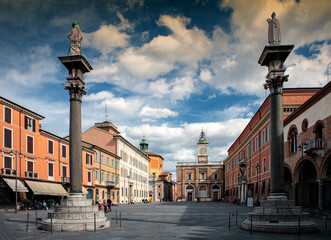 Fototapeta premium Ravenna.Piazza del Popolo con le Colonne 