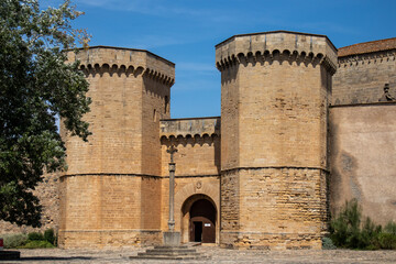 Royal entrance door to the Poblet Monastery, Tarragona, Spain - obrazy, fototapety, plakaty