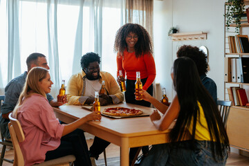 Obraz premium Friends socializing at home.
