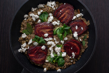 lentil salad with beet root and feta cheese