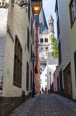 Fototapeta na wymiar Köln, Durchblicke in der Altstadt