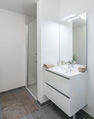 Fototapeta na wymiar Mordern and luxury bathroom interior