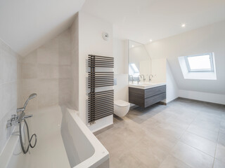 Fototapeta na wymiar Mordern and luxury bathroom interior