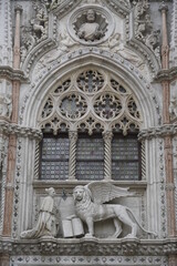 Fototapeta na wymiar The Beauty of Venice's Architecture